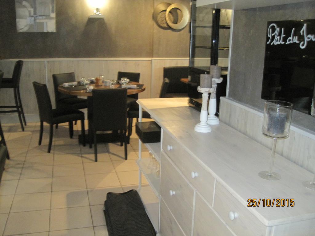 Hotel De La Poste B&B Ла-Бресс Экстерьер фото